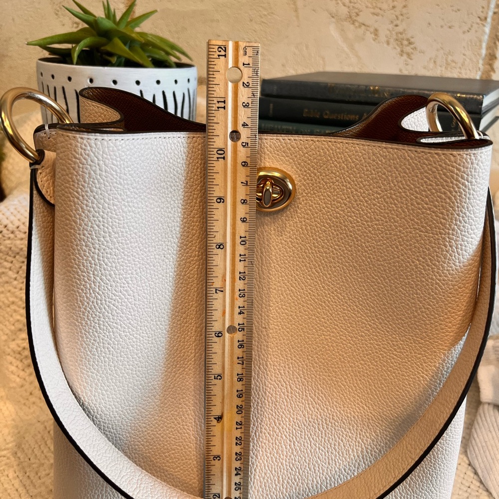 Coach leather off white bucket purse only used once